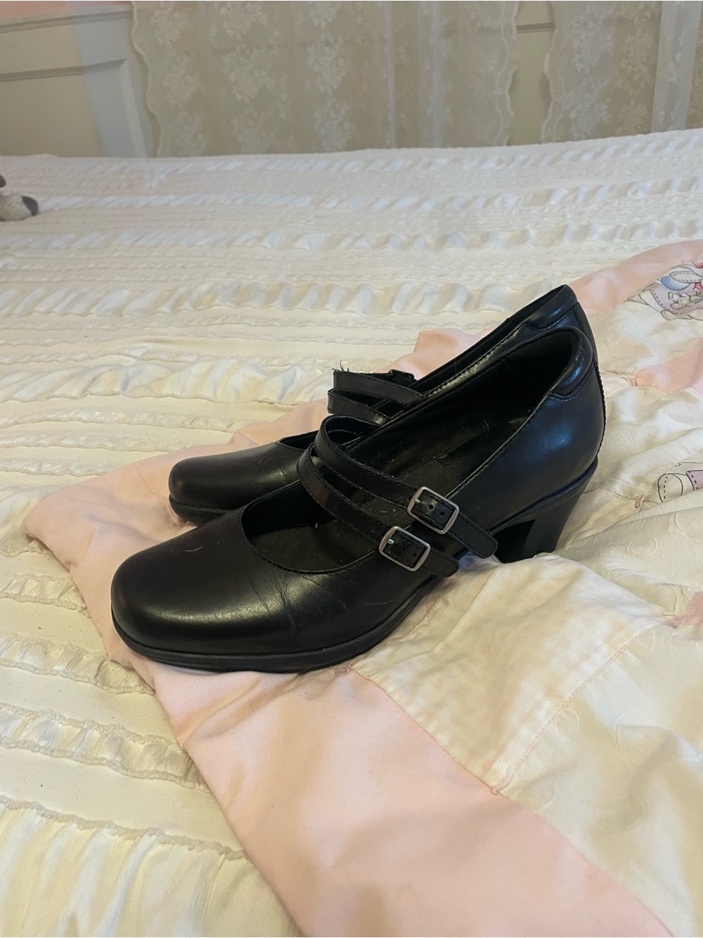 Classic Black Mary Jane Pumps with Double Straps